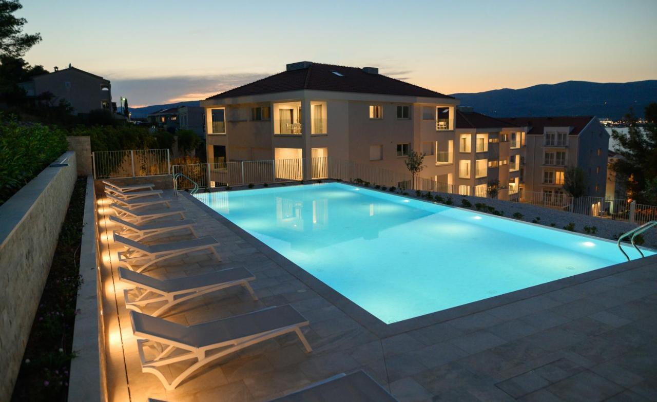 Malo More Resort Arbanija Εξωτερικό φωτογραφία