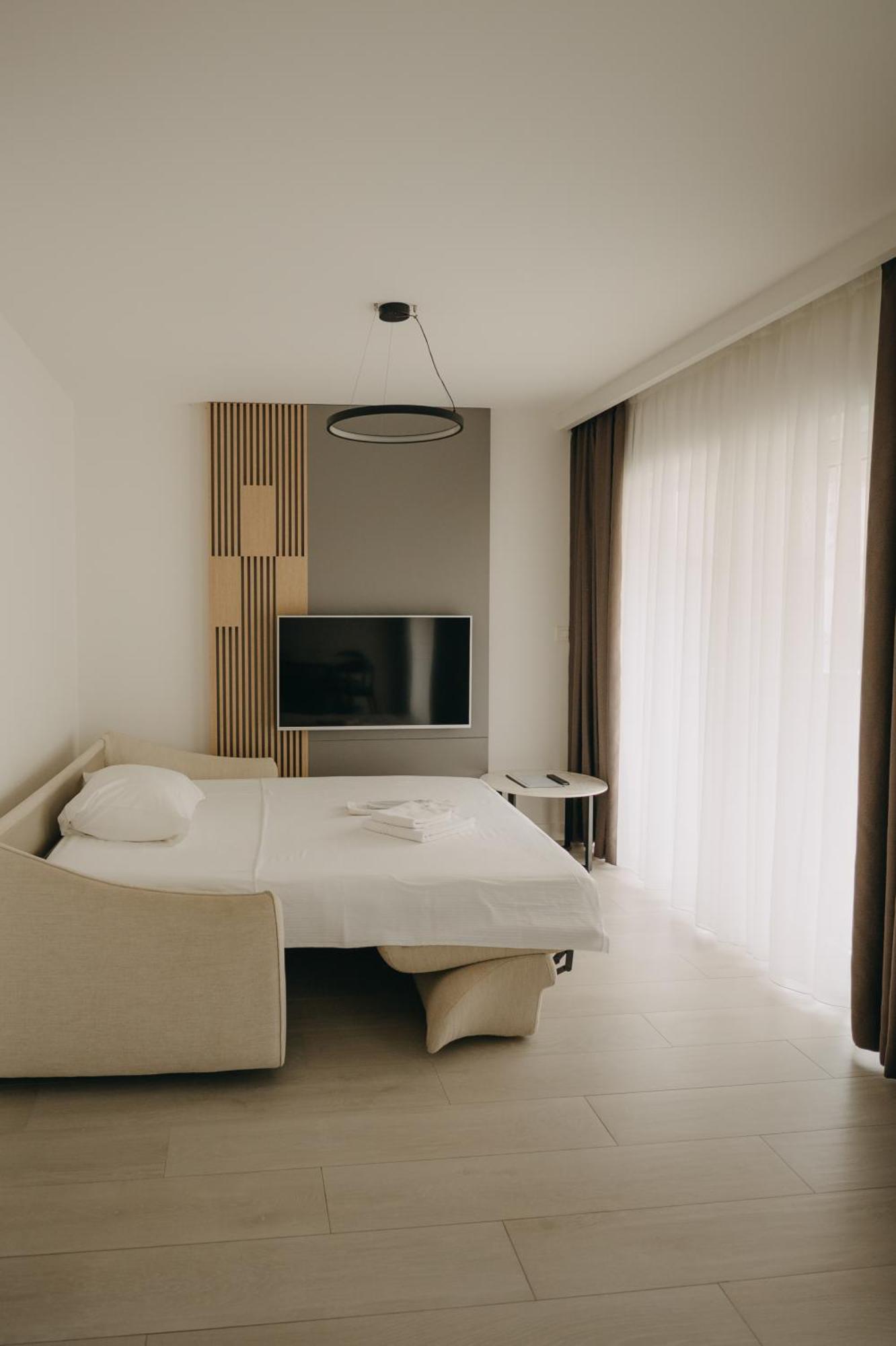 Malo More Resort Arbanija Εξωτερικό φωτογραφία